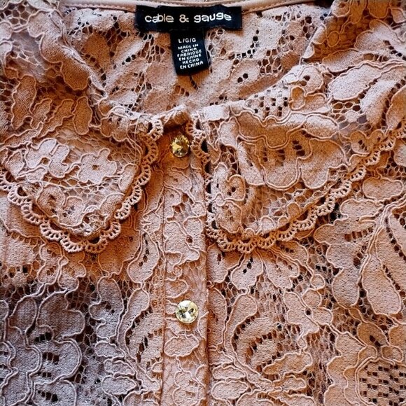 Beautiful Lace-Pattern Top - Picture 2 of 3